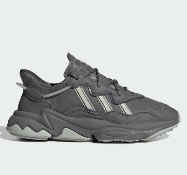 Tênis Adidas “OZWEEGO”