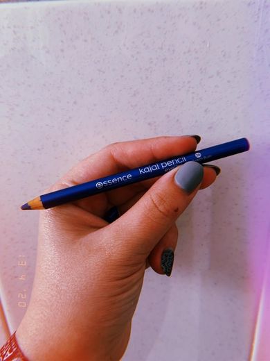 Lápis azul- essence 