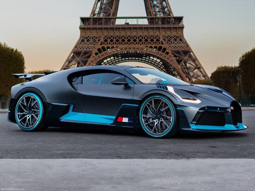 Social Bugatti Divo