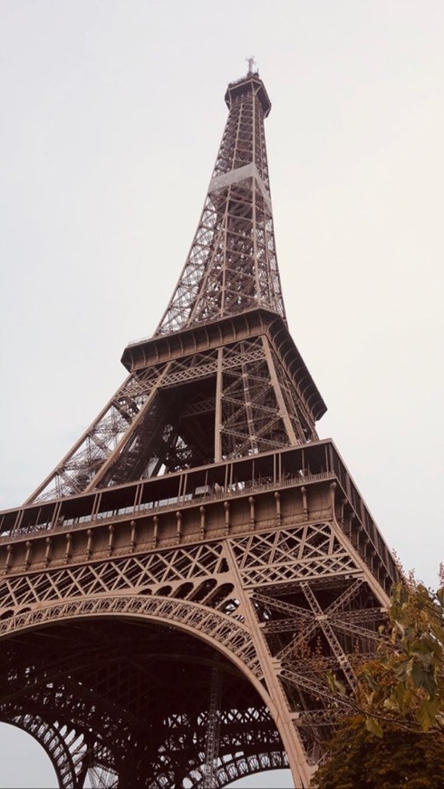 Place Torre Eiffel