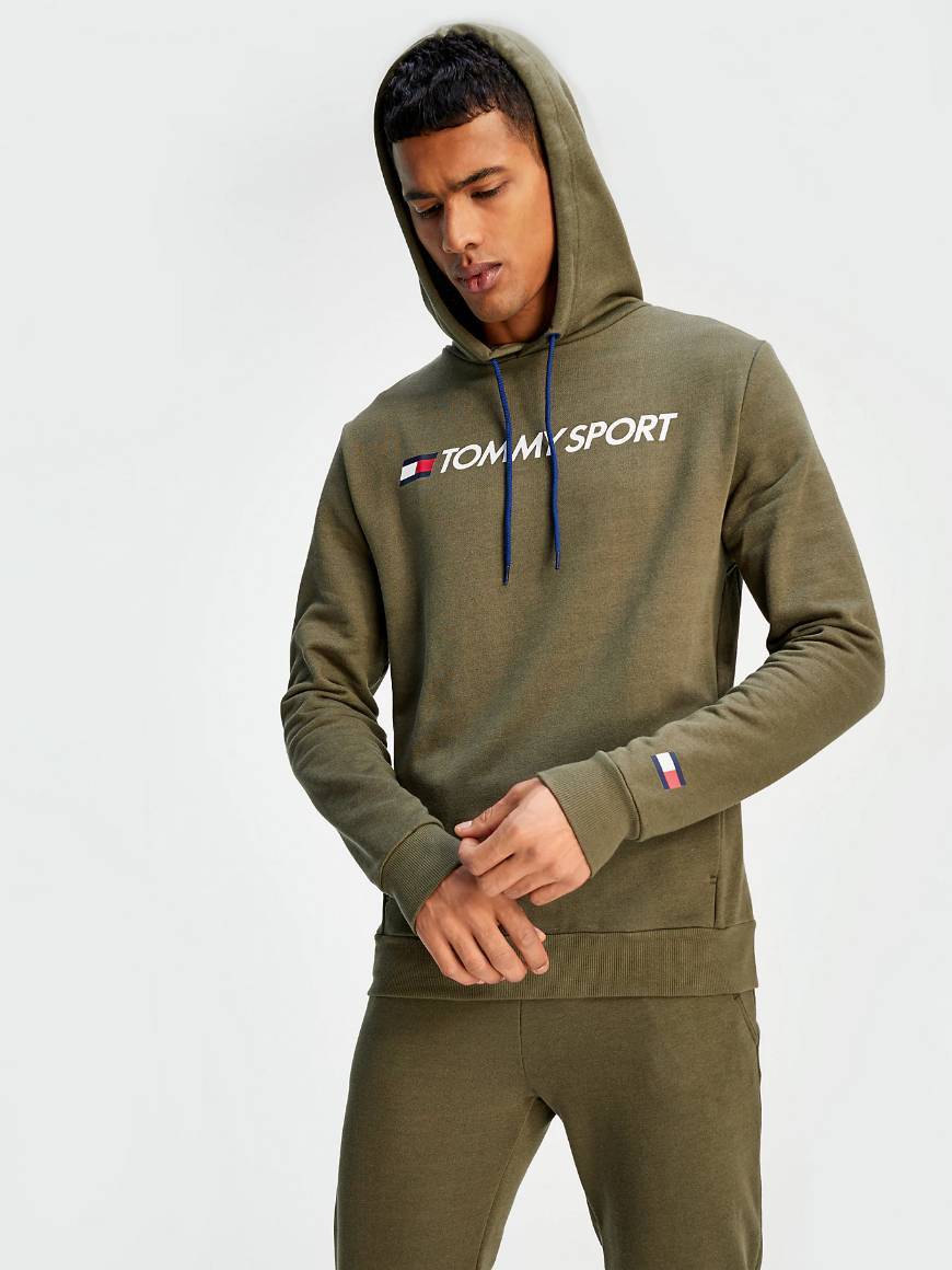 CHEST LOGO FLEECE HOODY

