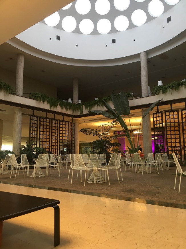 Place Tryp Habana Libre Hotel