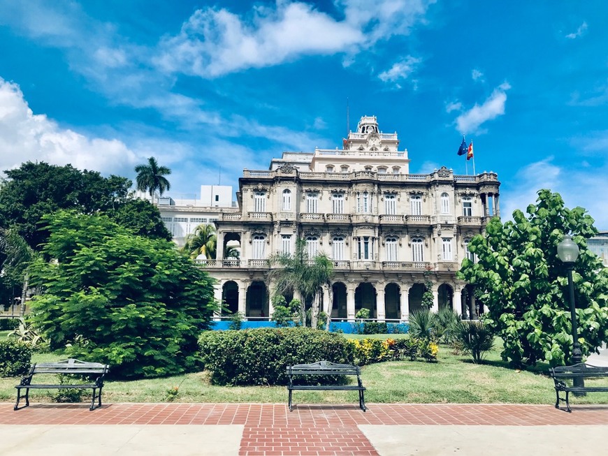 Lugares PALACIO VELASCO-SARRÁ (1912) ACTUAL EMBAJADA DE ESPAÑA.