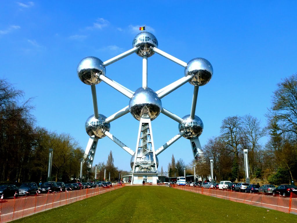 Lugar Atomium