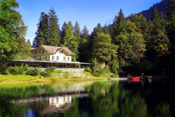 Lugar Hotel blausee - Natur park