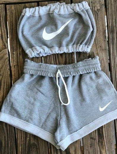 Roupa desportiva nike