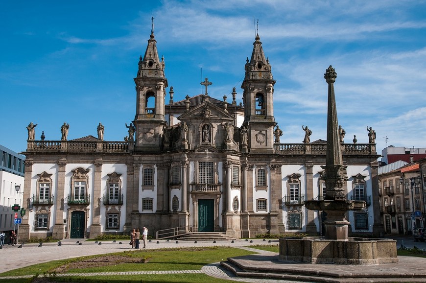 Place Famalicão