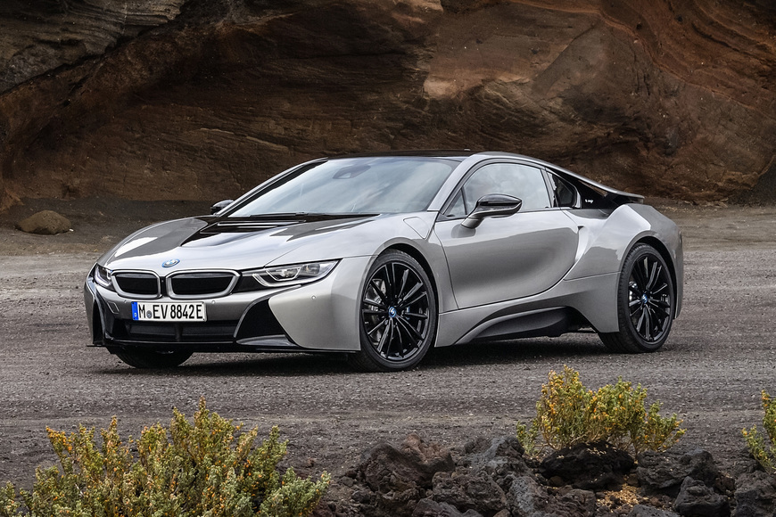 Social BMW i8
