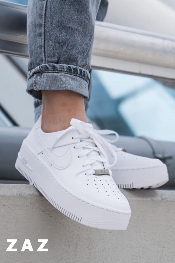 Social Nike Air Force 1 Sage Low