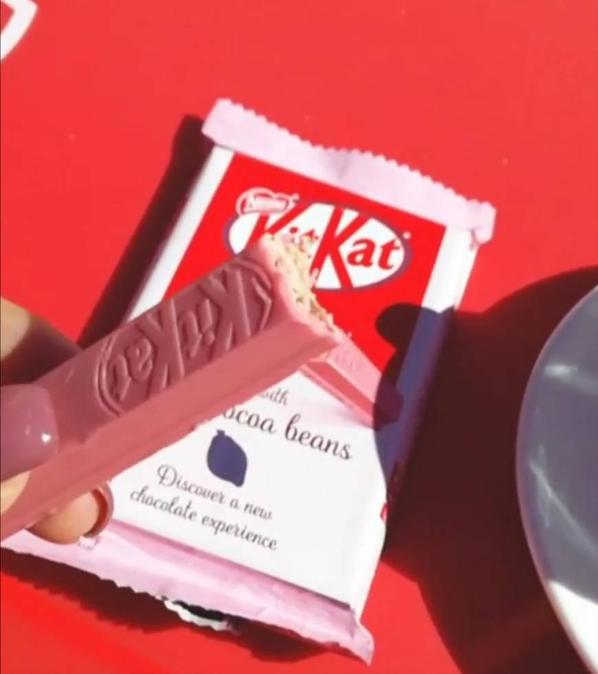 Product Kit Kat Ruby Galleta Recubierta de Chocolate