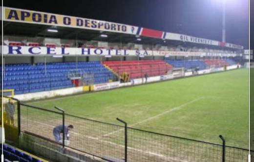 Estádio Adelino Ribeiro Novo
