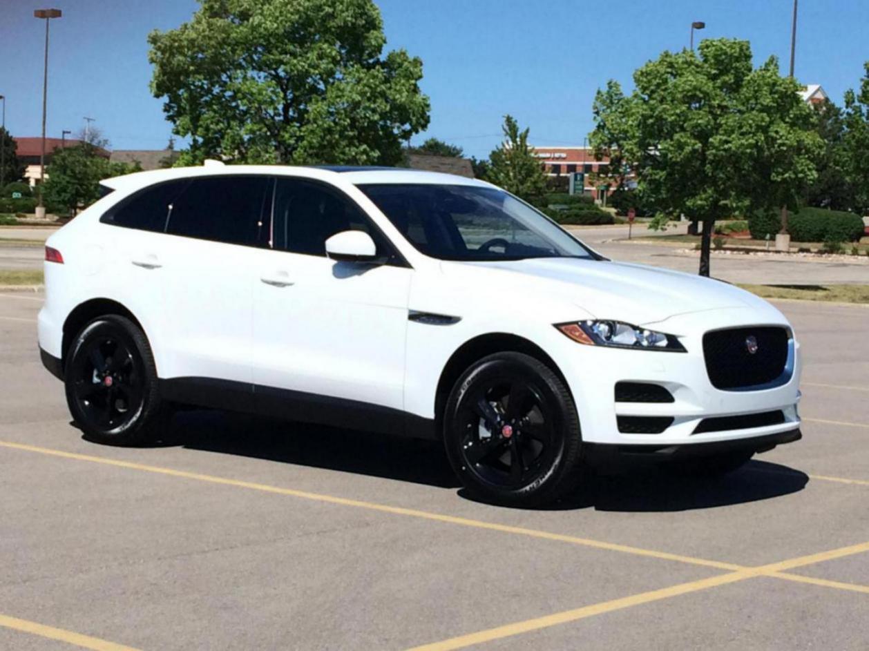 Social Jaguar F-PACE