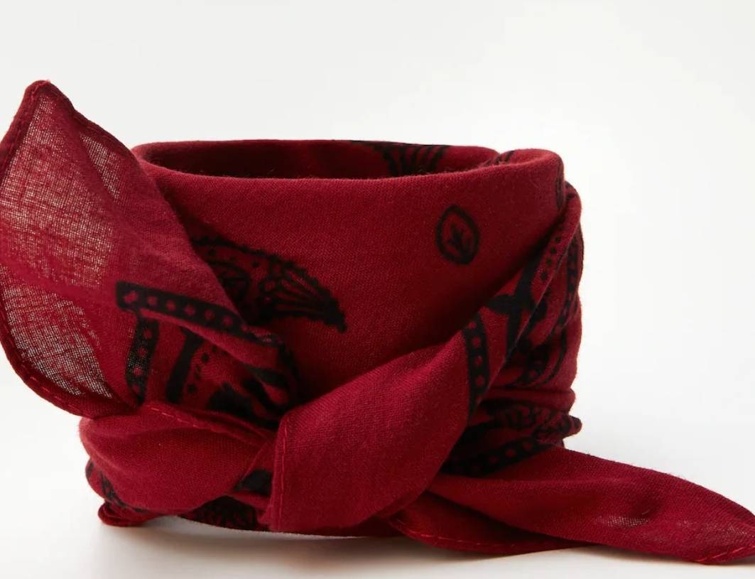 Fashion Bandana clássica em vermelho
