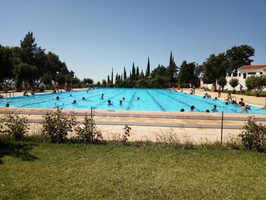 Lugar Piscina Municipal Descoberta de Serpa