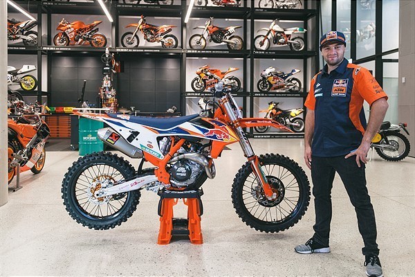 Social KTM.com