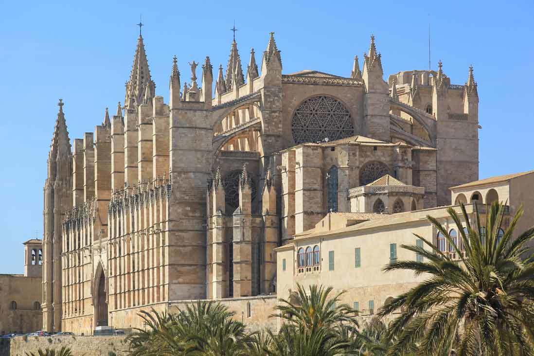 Lugar Catedral-Basílica de Santa María de Mallorca