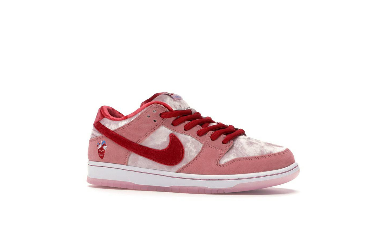 Social Nike SB Dunk Low StrangeLove Skateboards

