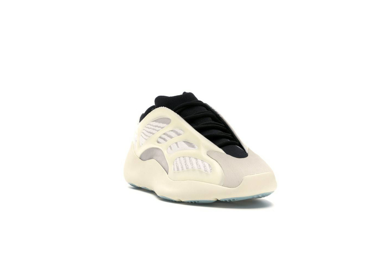Social adidas Yeezy 700 V3 Azael

