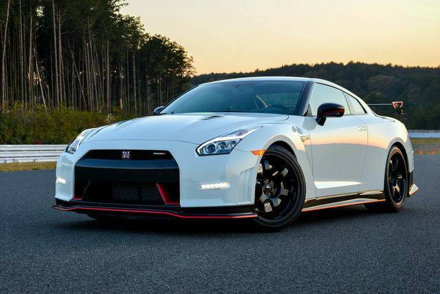 Social NISSAN GT-R