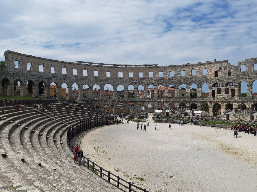 Lugar Arena de Pula