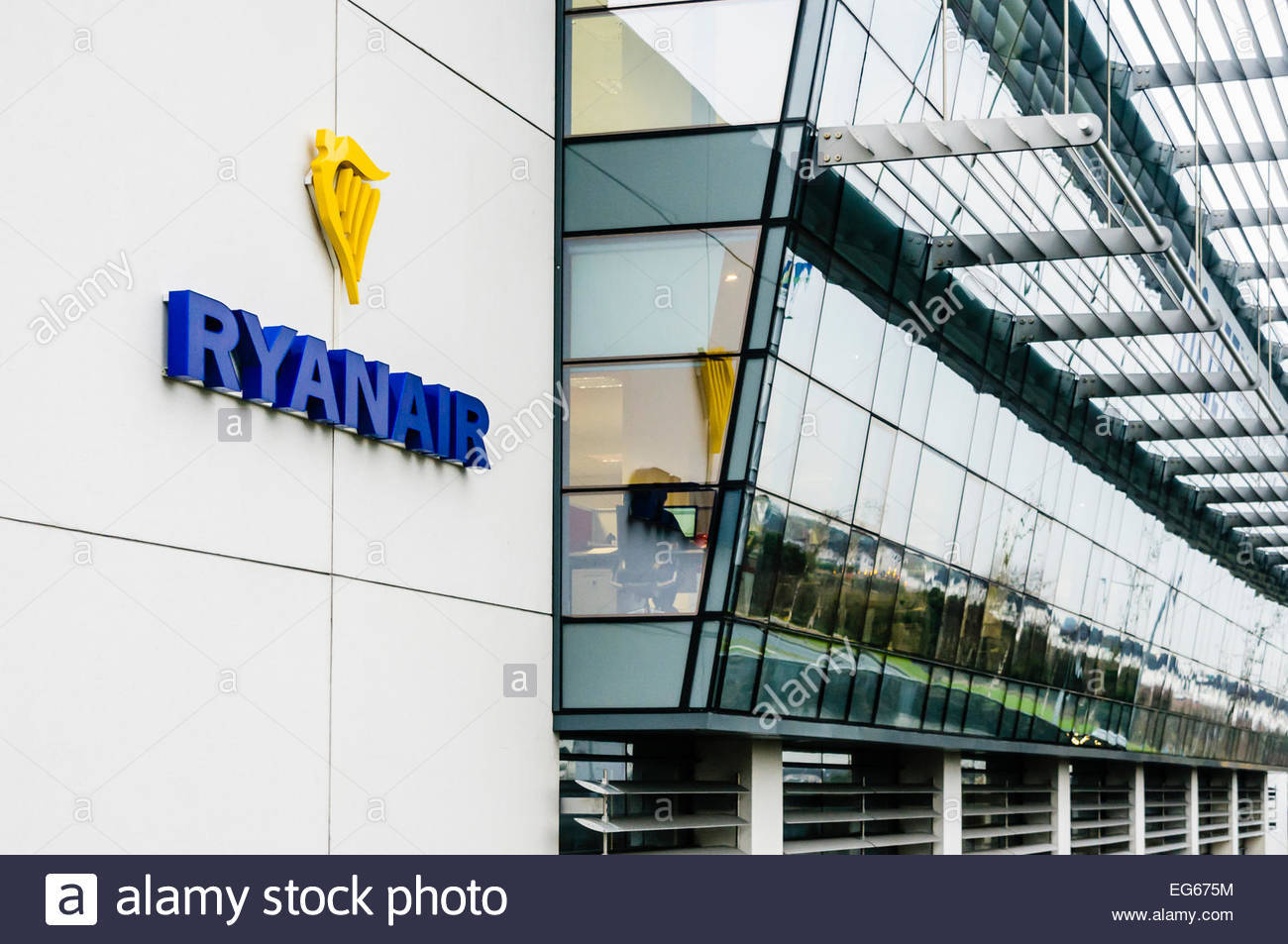 Place Ryanair