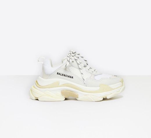Social TRIPLE S SNEAKER