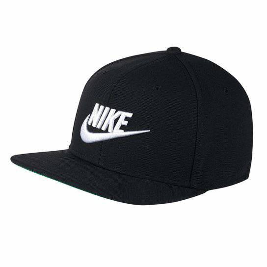 Fashion Boné Nike Aba Reta Pro Futura - Preto e Branco

