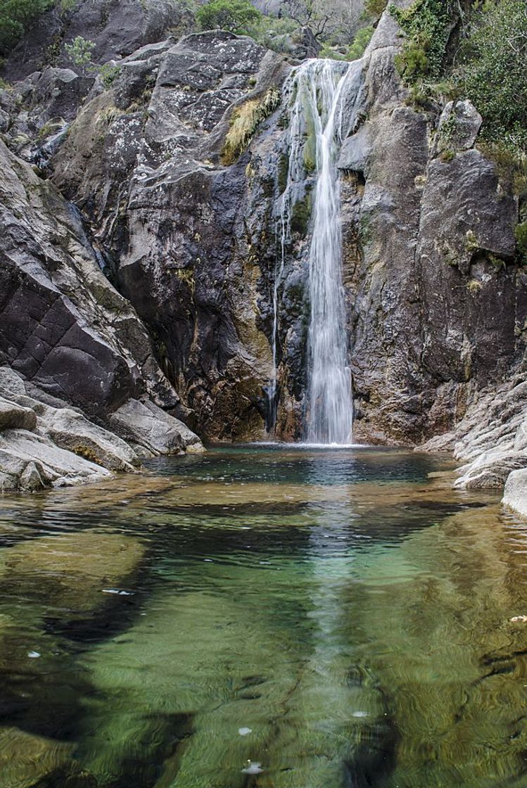 Lugar Cascata do Arado