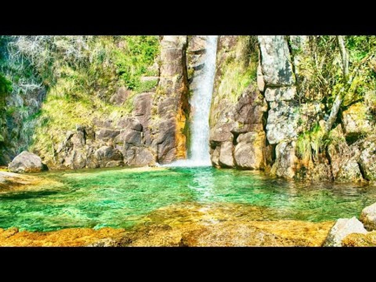 Lugar Cascata de Pincães