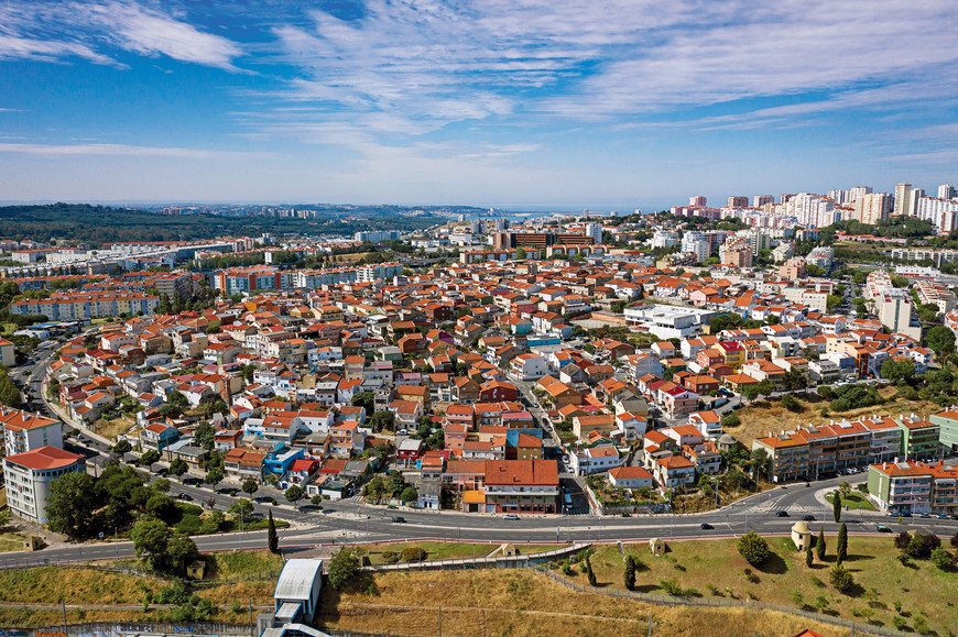 Place Cova da Moura