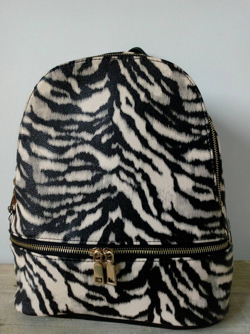 Product Mochila padrão beje e preto