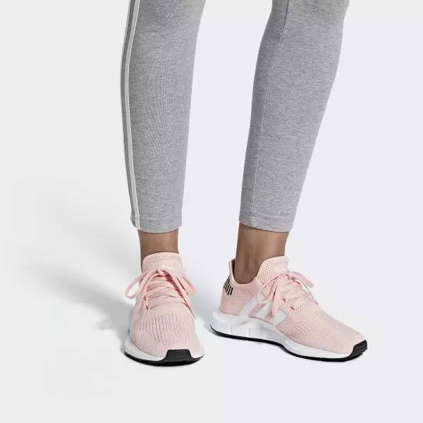 Fashion ADIDAS Swift Run