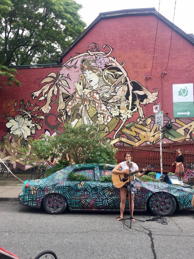 Place Kensington Market Garden Car