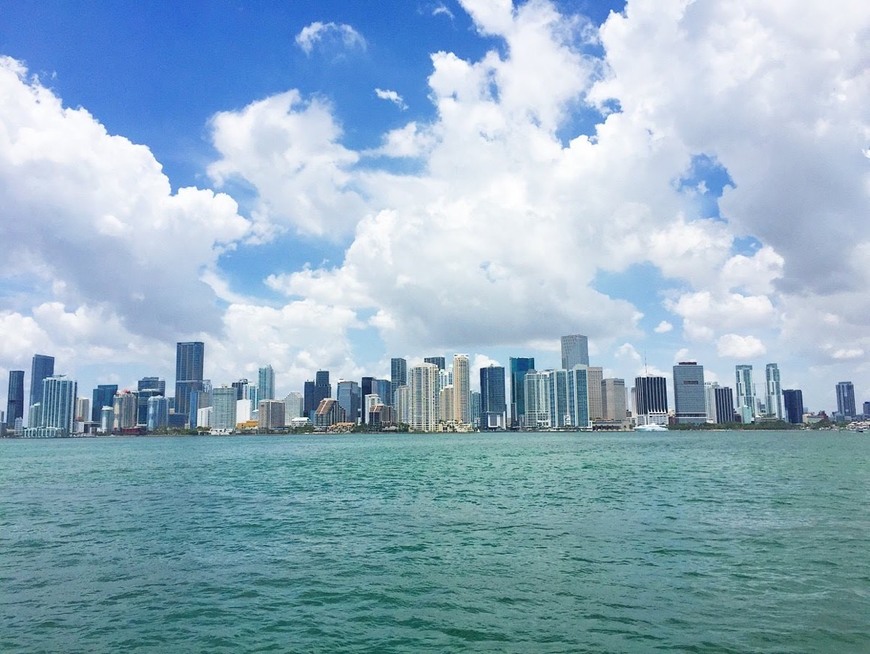 Lugar Downtown Miami