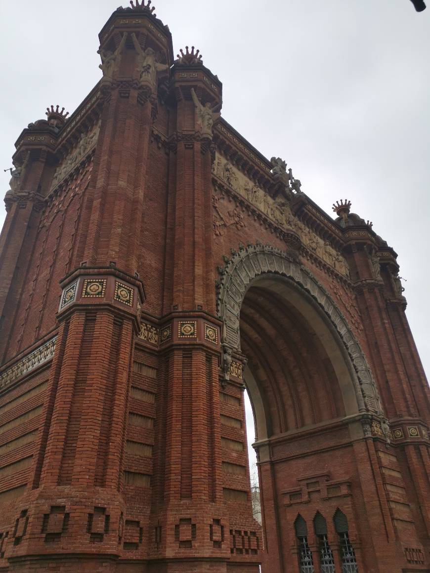 Place Arc de Triomf