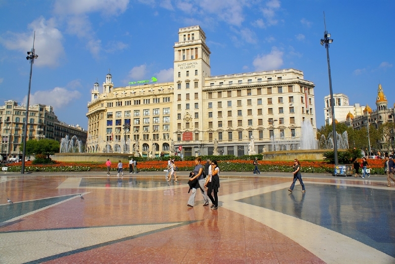 Place Plaza de Cataluña