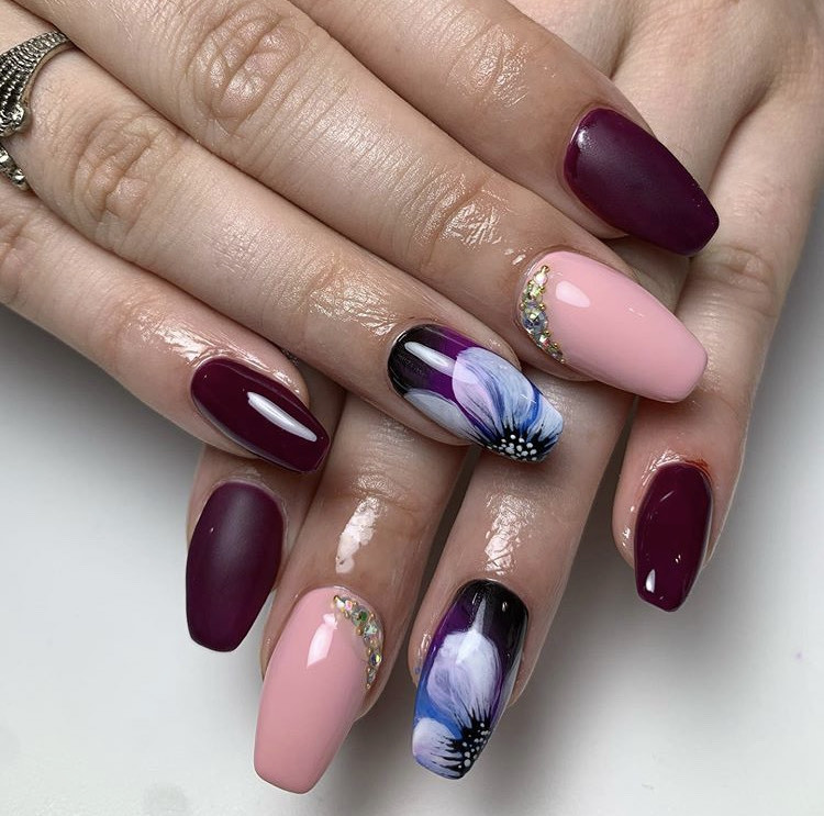 Moda Nails