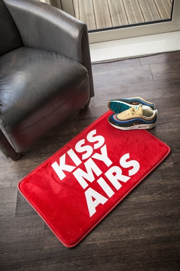 Product Kiss my airs carpet 