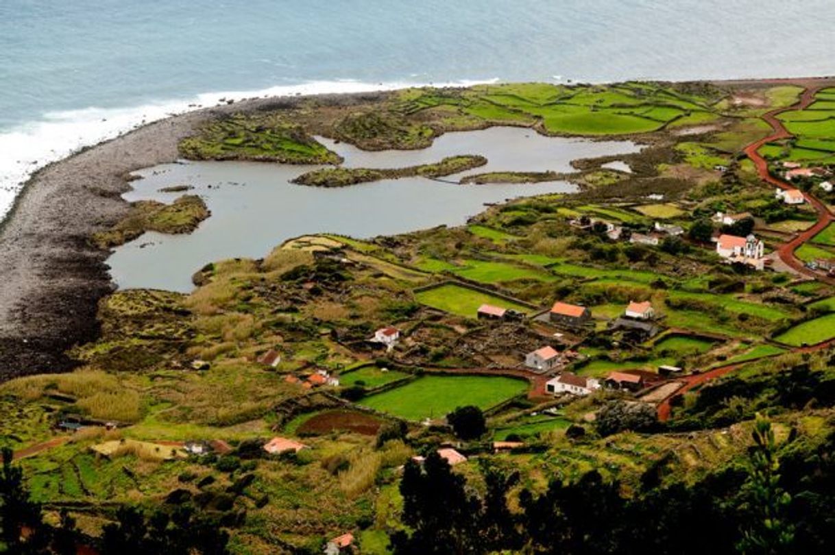 Lugar Fajã dos Cubres