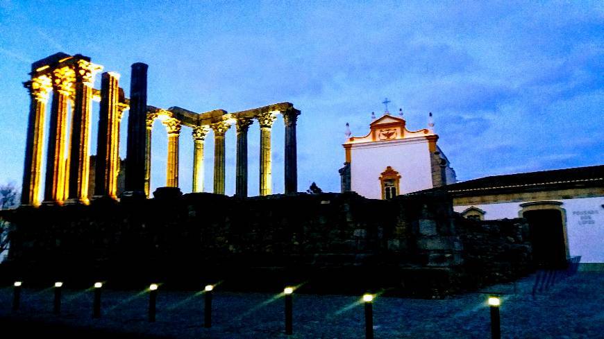 Lugar Templo romano de Évora