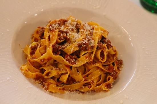 Fashion pasta bolonhesa - Picture of Trattoria al Cerchio, Ravenna ...