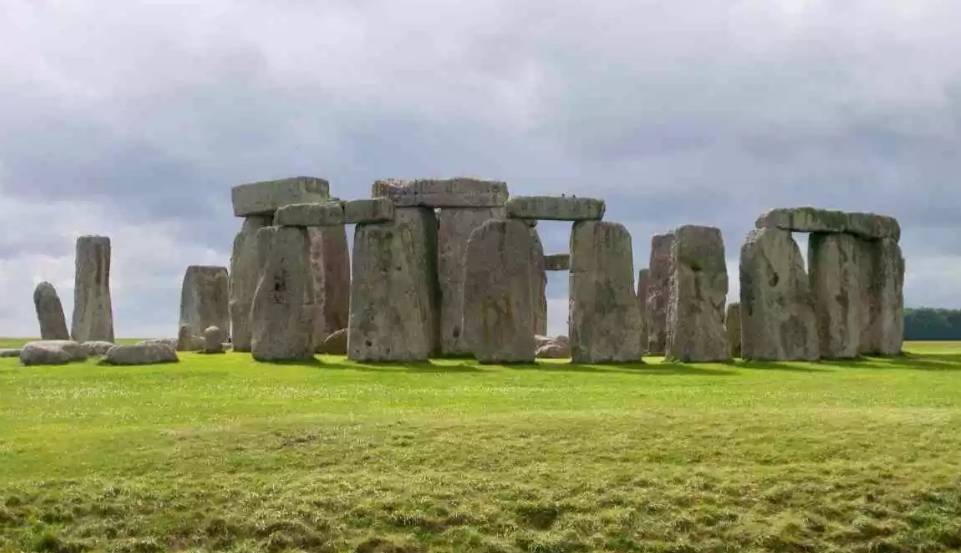 Place Stonehenge