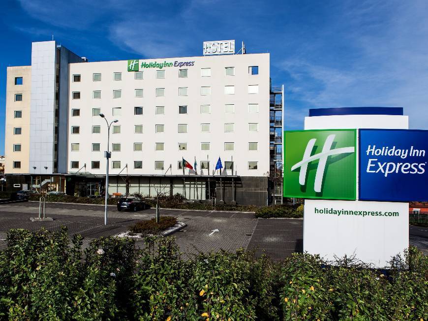 Lugar Holiday Inn Express Lisbon - Alfragide