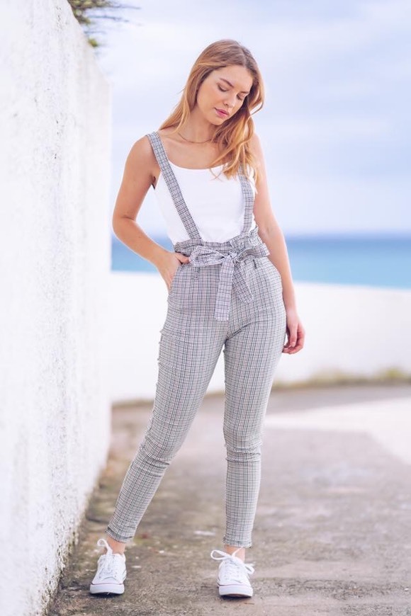 Roupa de mulher