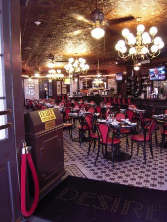 Restaurantes Desire Oyster Bar