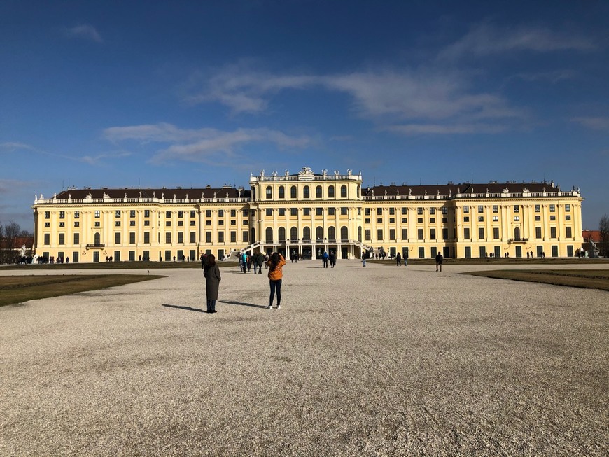 Place Schönbrunn Palace