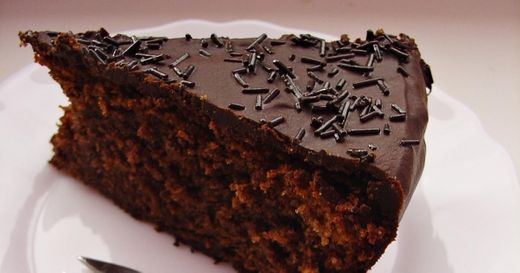 O Bolo de Chocolate mais Fácil e Rápido (e com Cobertura) | Hello ...