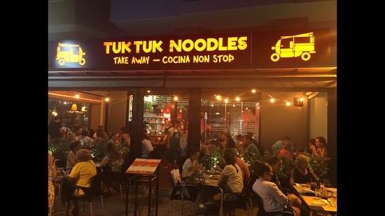 Restaurantes Tuk Tuk Noodles