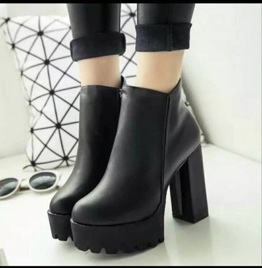 Product Botas pretas