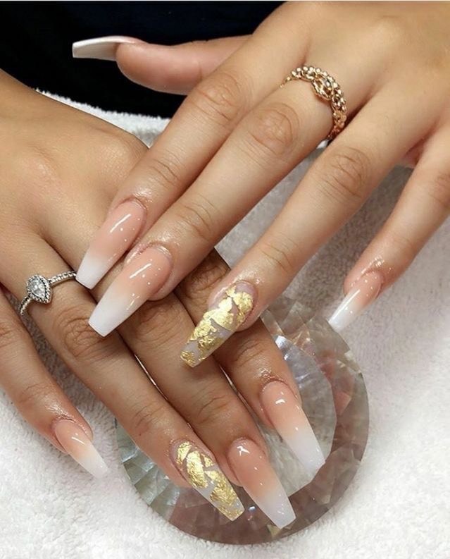 Social Nails